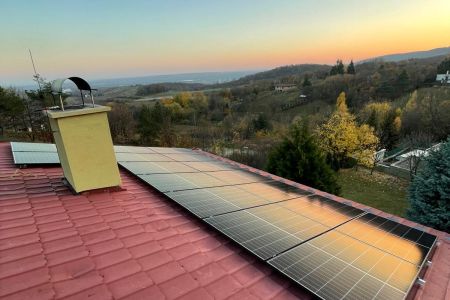 huawei-sun2000-hybridny-menic-s-istenim-a-smart-metrom-prehladna-montaz