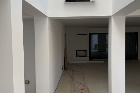 daikin-stylish-biela-ftxa-montaz-v-interieri-ticha-prevadzka